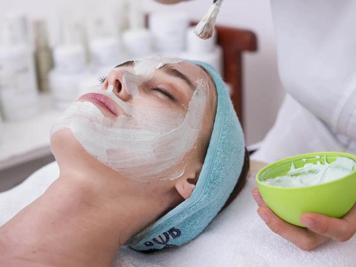 Facial treatment at Biolite Clinic